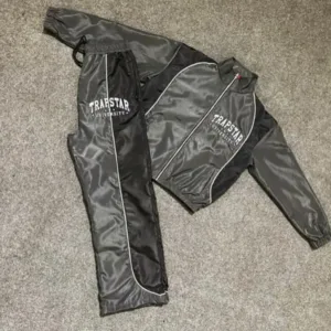 Custom Windbreakers for Clothing Brands